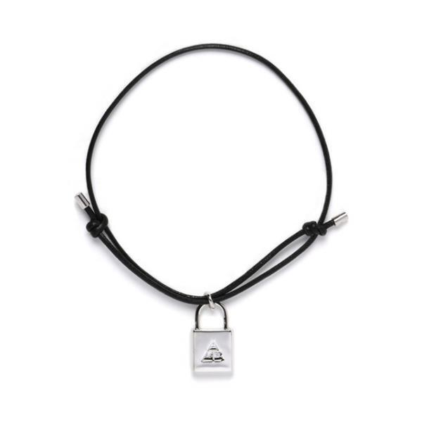 VERBAL＆YOONのアンブッシュから初のホリデー限定アイテム登場