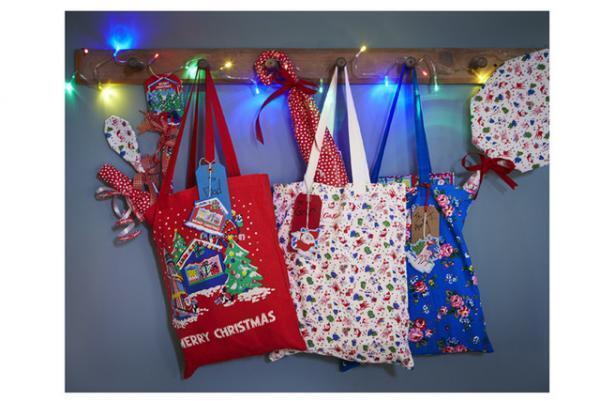 キャスキッドソンから2人で遊ぶiPhoneのクリスマスクラッカー登場