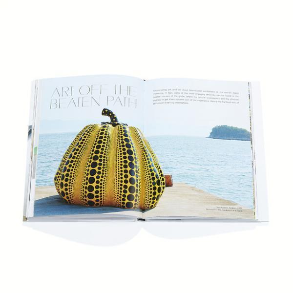 Farfetchのブックシリーズ最終巻『Farfetch Curates Art』発売。ファッションとアートの関係を探求