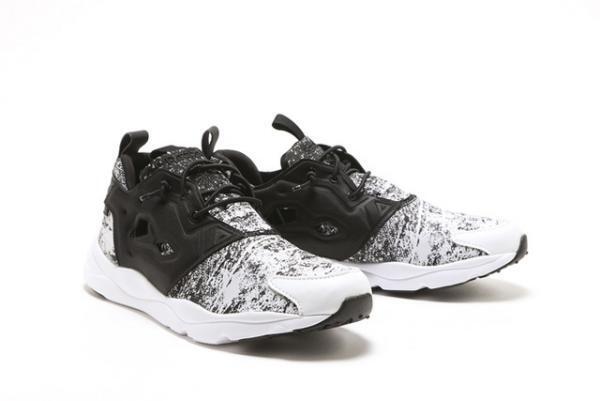 リーボック クラシック新作スニーカー「フューリーライト」誕生、21日より販売開始