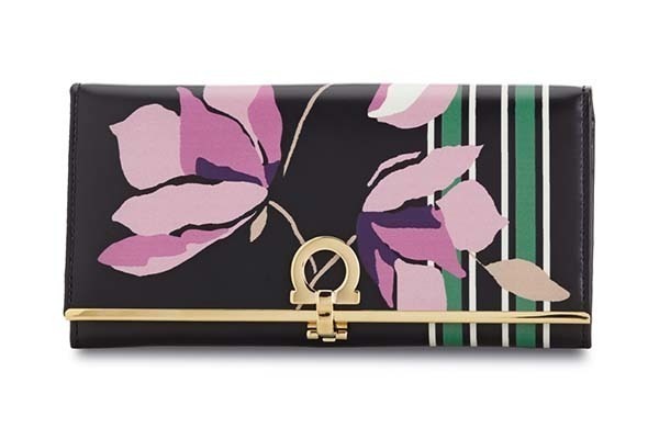 サルヴァトーレ フェラガモ、クリスマスギフト探しのためのスペシャルサイトをオープン