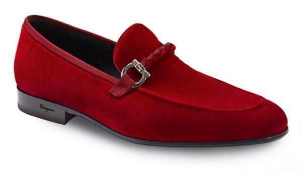 サルヴァトーレ フェラガモ、クリスマスギフト探しのためのスペシャルサイトをオープン