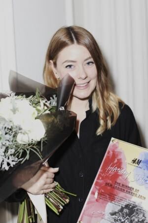 ハナ・ジンキンスが「H&Mデザインアワード2016」を受賞