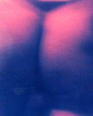 写真の中の秘密を見つける。スウェーデン大使館でヨーガン・アクセルバルの写真展「OIDE」開催中