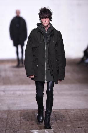 【ルック】ディーゼル ブラック ゴールド16-17AWメンズコレクション