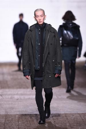 【ルック】ディーゼル ブラック ゴールド16-17AWメンズコレクション