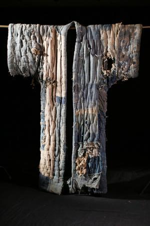 「BOROの美学」が神戸ファッション美術館で開催。民俗文化財の野良着など約100点紹介