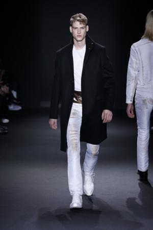 【ルック】カルバン・クライン16-17AWメンズコレクション