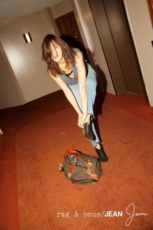 ラグ＆ボーンの「D.I.Y. Project」キャンペーンに長谷川潤、ハワイの大自然を駆け回る