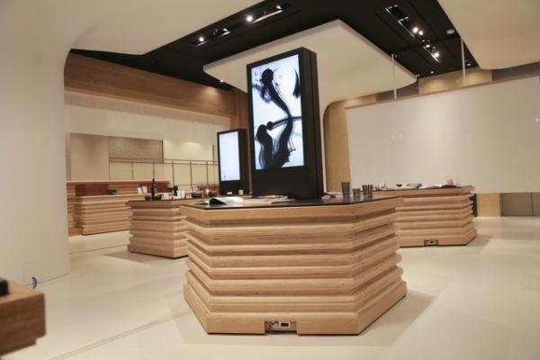 銀座三越に空港型免税店「Japan Duty Free GINZA」がオープン。関税、酒税、たばこ税も免税！