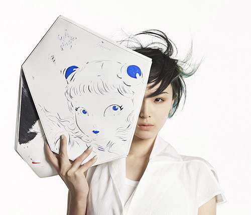 ディスコード ヨウジヤマモト、天野喜孝「CANDY GIRL」とコラボした“一点物バッグ”を銀座三越で限定発売