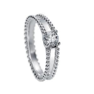 ヴァン クリーフ＆アーペル、ブライダルフェアを開催。新作は「フェリシテ エタニティ リング」