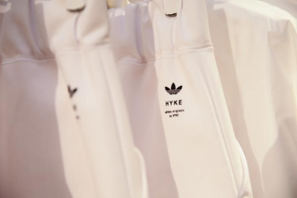 adidas Originals by HYKE第3弾、国内4店舗で3月9日に先行発売