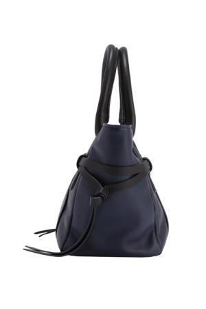 レペットからバッグ「ジゼル」の日本限定カラー「ネイビー×ブラック」が登場