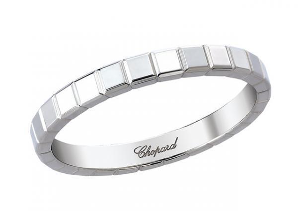 ショパール「アイスキューブ」初、プラチナを使ったブライダルリングが誕生