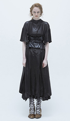 【ルック】トーガ プルラ16年プレフォールコレクション