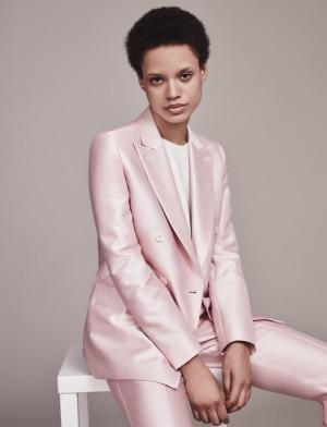 サプールにインスパイアされたマックスマーラのジャケットコレクションが新宿伊勢丹を皮切りに展開スタート