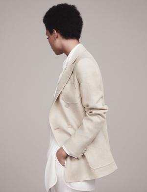 サプールにインスパイアされたマックスマーラのジャケットコレクションが新宿伊勢丹を皮切りに展開スタート