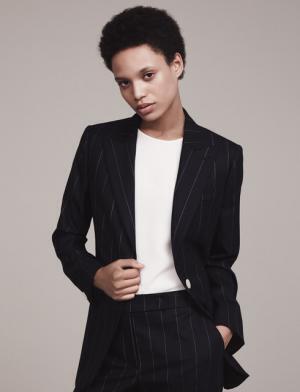 サプールにインスパイアされたマックスマーラのジャケットコレクションが新宿伊勢丹を皮切りに展開スタート