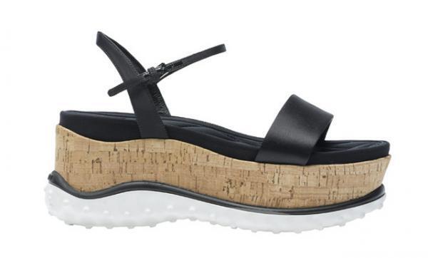 ミュウミュウ、新宿伊勢丹で“ハリネズミ”や“海の生き物”からインスパイアされた新作シューズを発売