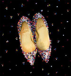 クリスチャン ルブタンから11色のクリスタル輝く“月光”のシューズコレクション