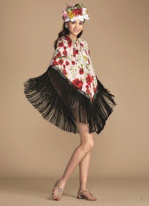 ドルチェ＆ガッバーナから、デイジーとポピー咲く日本限定カプセルコレクション登場