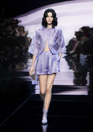 “葵の花”のベールを纏う、ジョルジオ アルマーニ プリヴェ【2016春夏クチュール】