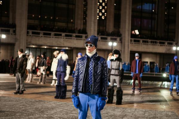 モンクレール グルノーブルがNYコレクションで新たにスノボウェアを発表【16-17AWメンズ＆ウィメンズ】