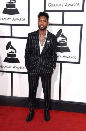 第58回グラミー授賞式、テイラー・スウィフト、ブルーノ・マーズは共にヴェルサーチ