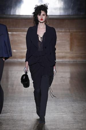 【ルック】ヴィヴィアン・ウエストウッド16-17AWコレクション