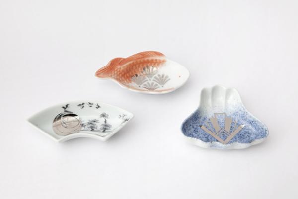 パスザバトンでamabroのB品磁器を販売、新デザインを加えた限定品や骨董の器、古布なども