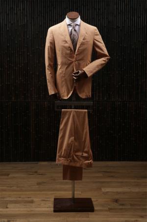 イタリアンクラシコ名門ブランドが伊勢丹メンズ館限定で開発する“旅のギア”