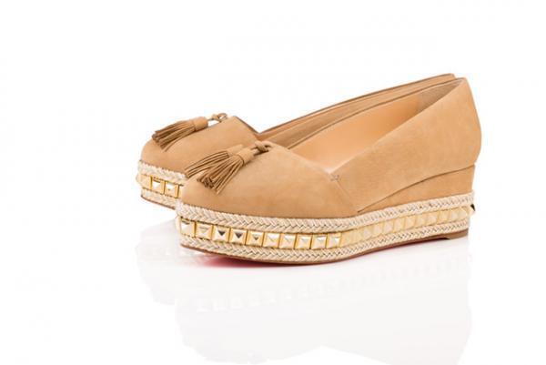 クリスチャン ルブタン、“ディナーデートのテーブルの下”が舞台のユニークなムービー公開