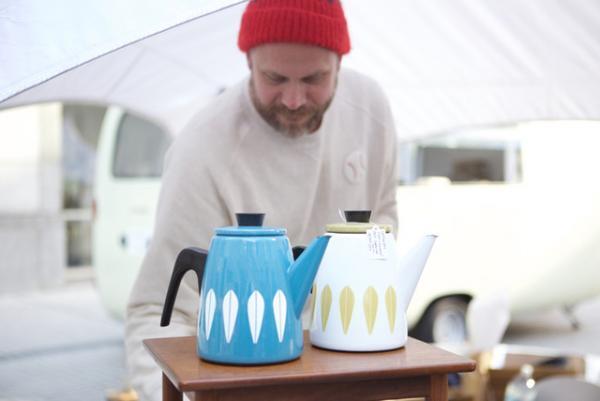 青山の北欧ライフスタイルマーケット第2回。ヴィンテージ家具、焼き菓子、ビール、レコードなど総勢50店舗が集結