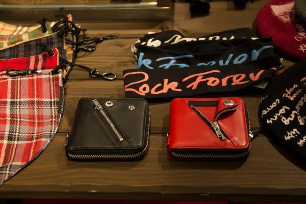 伝説のPUNKショップ「A STORE ROBOT」と99%ISの期間限定ショップが新宿伊勢丹に。5日夜にはDJイベントも