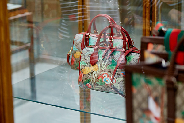 ミケーレが描くグッチの楽園「グッチ ガーデン」がDSMGに。オープニングには萬波ユカ、入夏らが来場