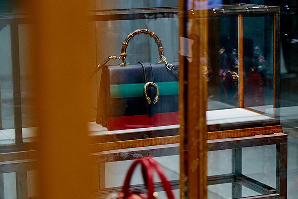 ミケーレが描くグッチの楽園「グッチ ガーデン」がDSMGに。オープニングには萬波ユカ、入夏らが来場