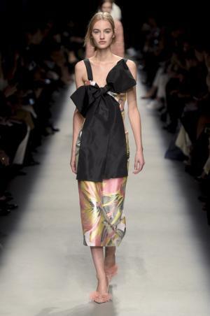 ロシャスのポップアップが阪急うめだにオープン。2016春夏キーアイテム“レースパンプス”が限定で登場