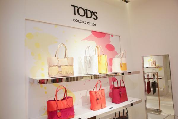 トッズがアイコンシューズ「ゴンミーニ」の日本限定モデルを9日に発売。新宿伊勢丹限定モデルのトートも登場