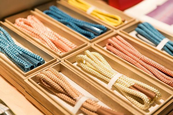 人間国宝・志村ふくみが色と織で紡いだ大規模展「志村ふくみ―母衣（ぼろ）への回帰―」の全貌と見所【展覧会レポート】