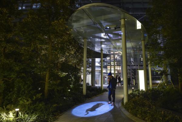 虎ノ門ヒルズの街灯をハッキング、ブリストルからDUBライト【MAT2016】