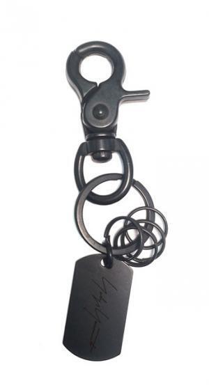 ヨウジヤマモト・オム1996年コレクションのモチーフがリバイバル。阪急メンズ東京＆大阪で数量限定発売