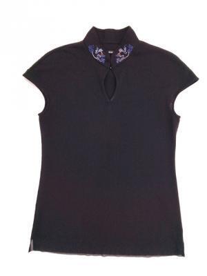 ヴィヴィアンタムが金沢の伝統工芸・加賀繍とコラボ。チャイナカラーの襟元にドラゴンやピオニー