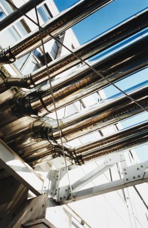 写真家・上田義彦の生徒6名による初個展がギャラリー916で開催