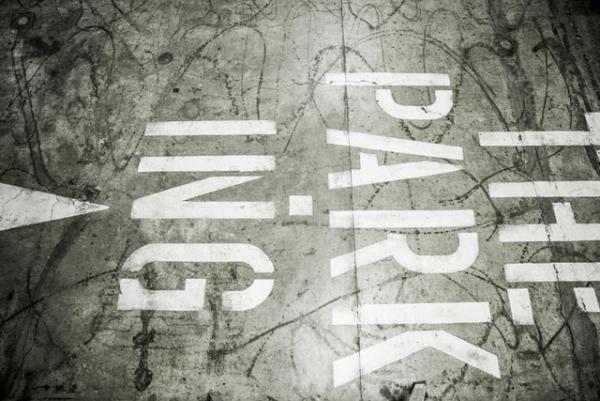 藤原ヒロシディレクションの新ストア「ザ・パーキング」が銀座の地下にオープン