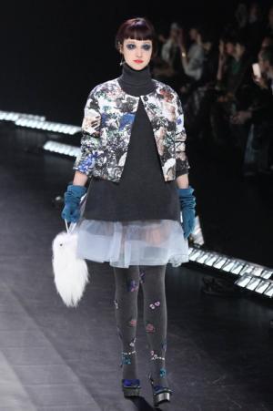 「ファッションはファンタジー」ケイタ マルヤマが誘う夢の中の夜会【16-17AWウィメンズ】