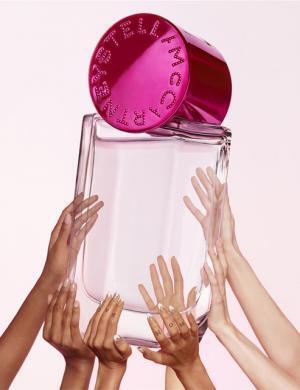 ステラ マッカートニーの新フレグランス「POP」は“大胆で生意気”な香り