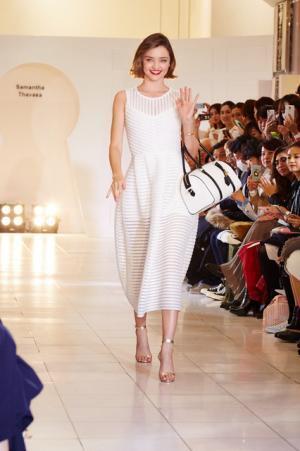 ミランダ・カーが閉店後の新宿伊勢丹に！サマンサタバサ×伊勢丹による一夜限りのファッションショー