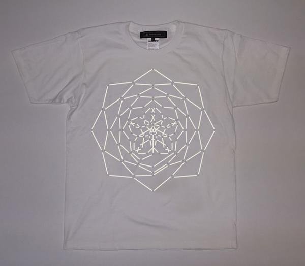 アンリアレイジが“目に見えない花”でFLOWER SHOPオープン。新宿伊勢丹でバーチャルな桜の花見