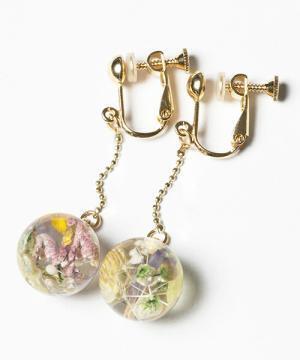 アンリアレイジが“目に見えない花”でFLOWER SHOPオープン。新宿伊勢丹でバーチャルな桜の花見